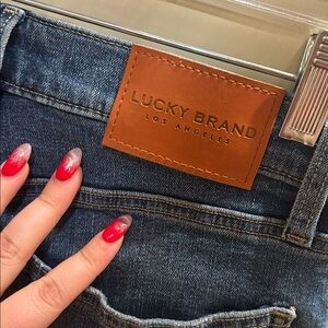 💙 Lucky Brand Skinny Jeans